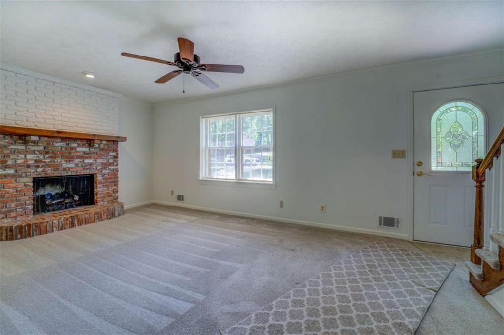 3957 Woodland Circle