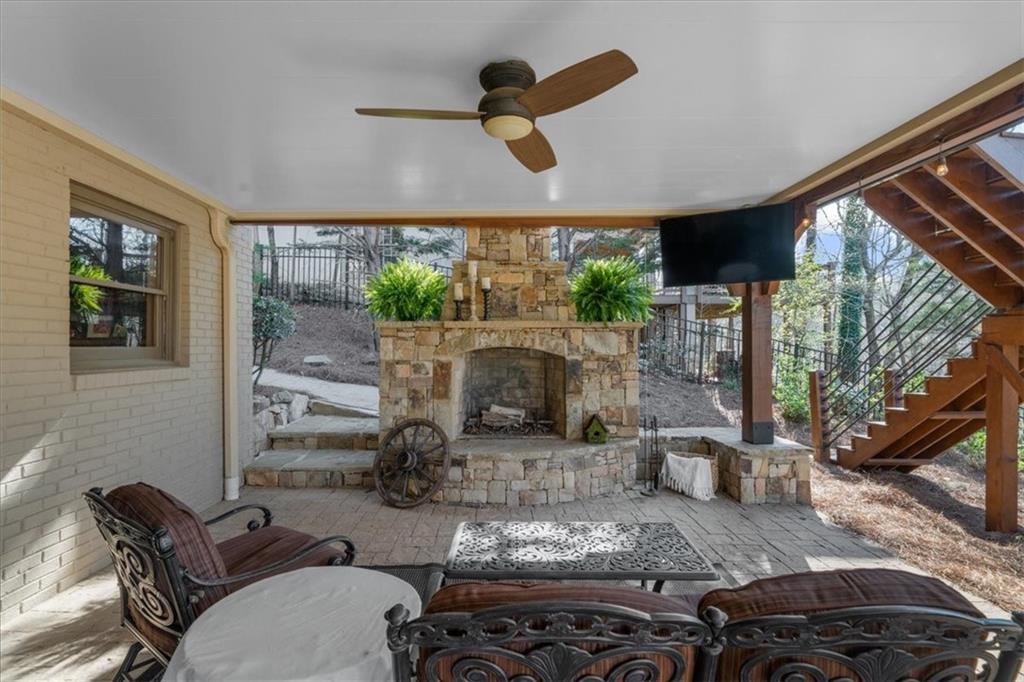 1525 Lockridge Drive