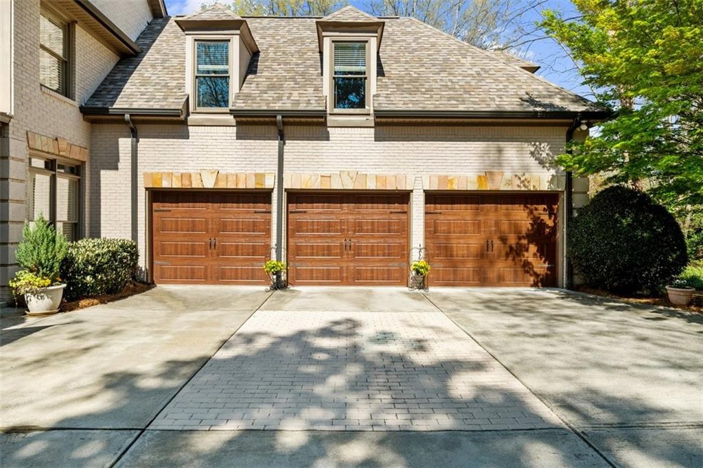 1525 Lockridge Drive