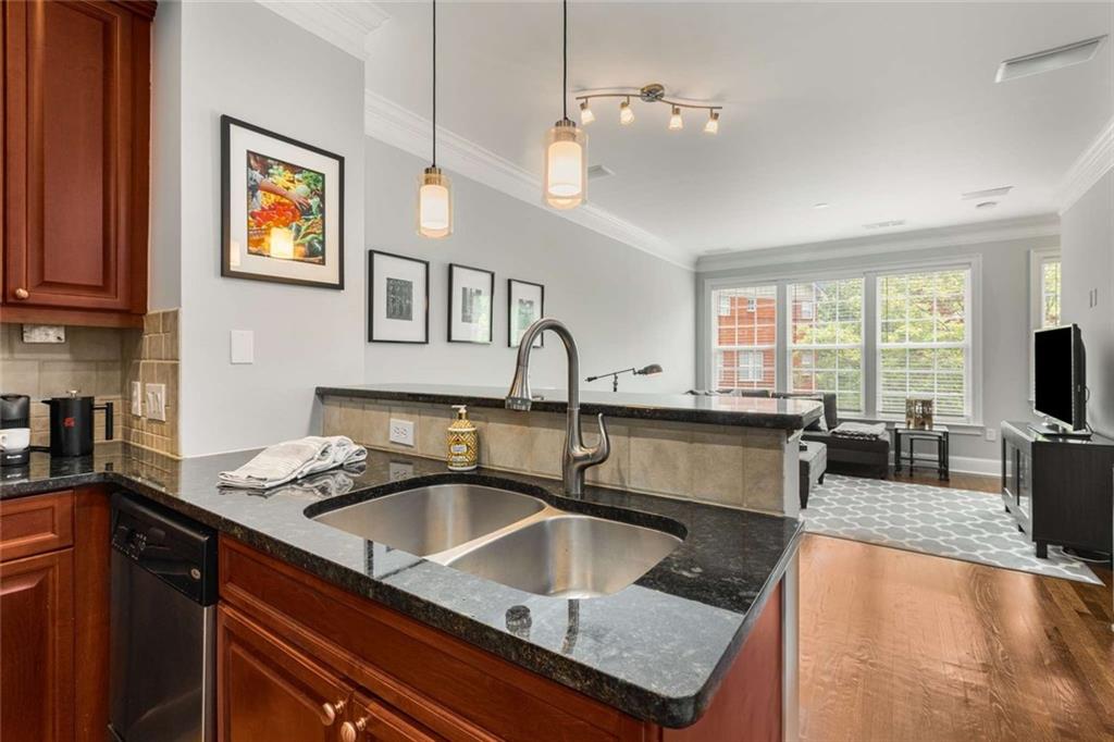 1403 Ashford Creek Circle NE