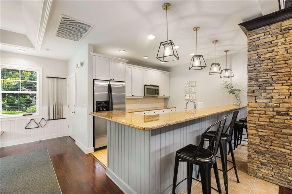 1403 Ashford Creek Circle NE