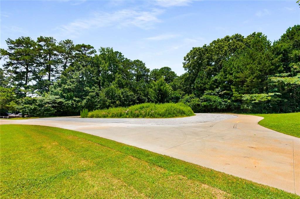 1403 Ashford Creek Circle NE