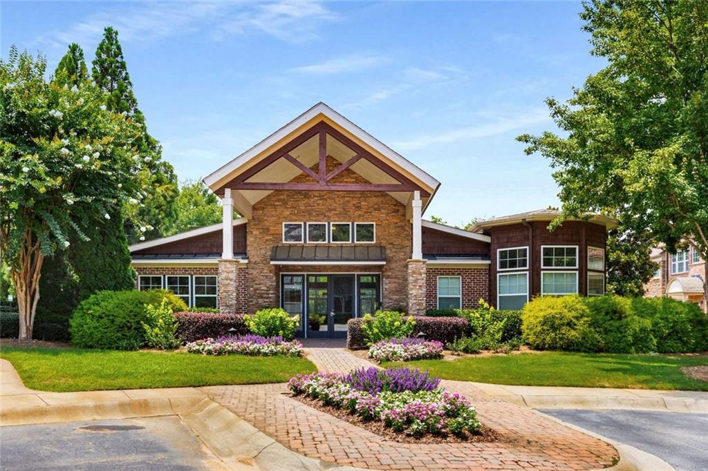 1403 Ashford Creek Circle NE