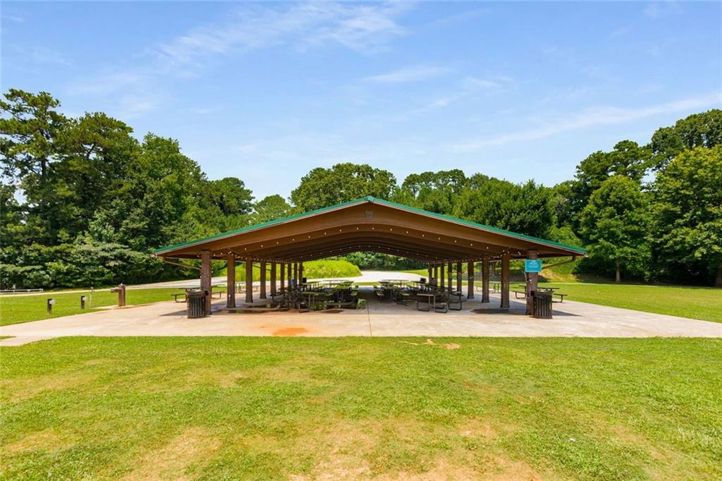 1403 Ashford Creek Circle NE