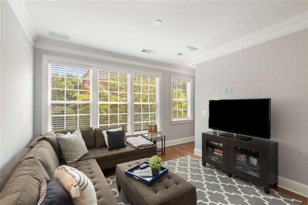 1403 Ashford Creek Circle NE