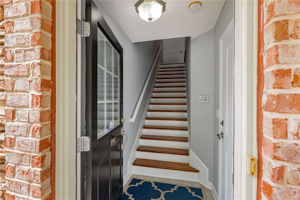 1403 Ashford Creek Circle NE