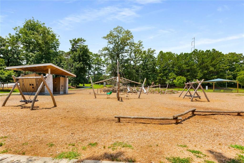 1403 Ashford Creek Circle NE