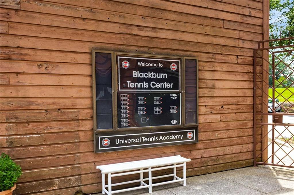 1403 Ashford Creek Circle NE