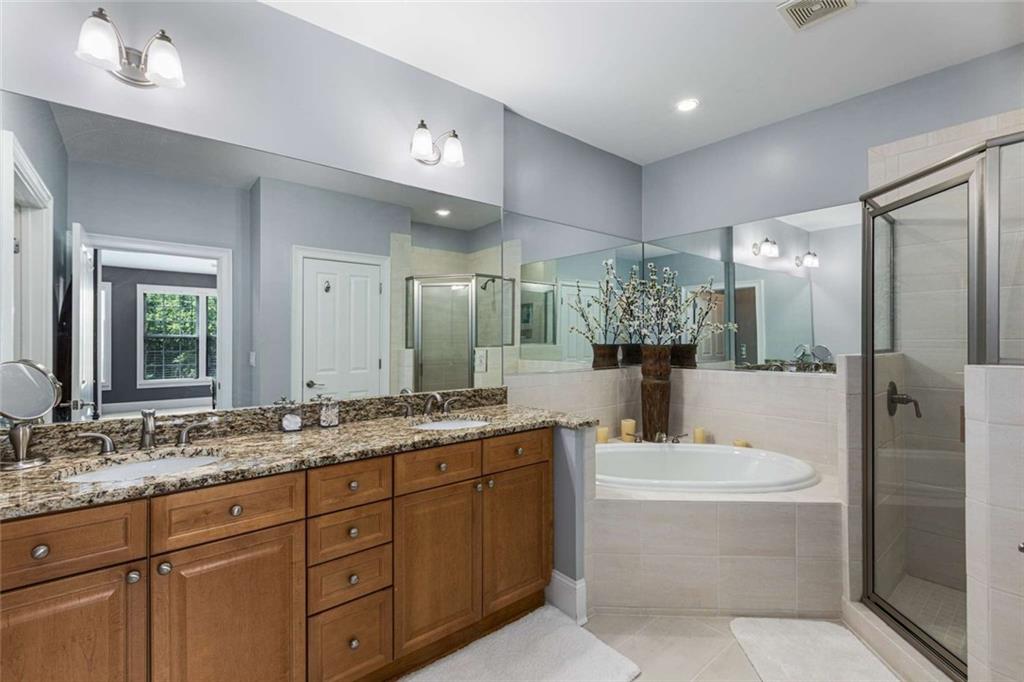 1403 Ashford Creek Circle NE