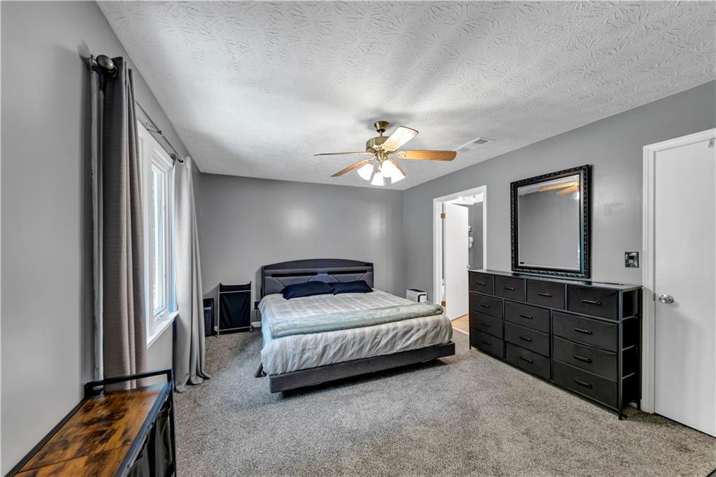 6725 River Glen Drive