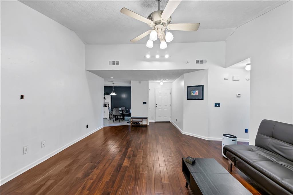 6725 River Glen Drive