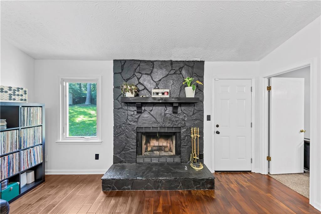 6725 River Glen Drive