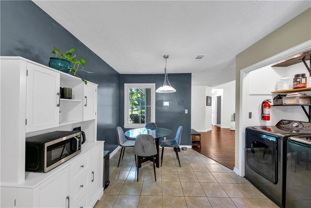 6725 River Glen Drive