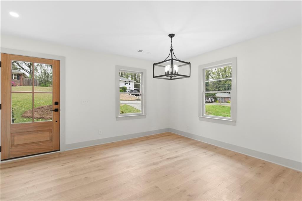 3216 Woodview Drive SE