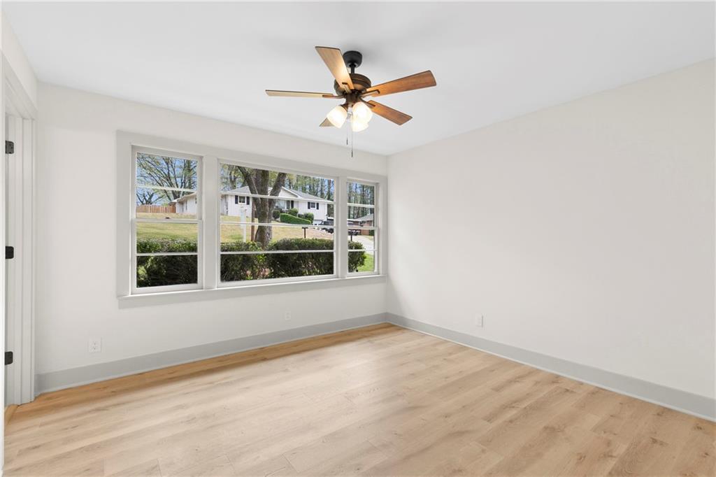 3216 Woodview Drive SE