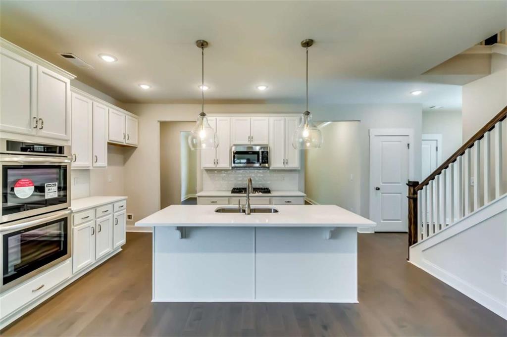 321 Principal Meridian Drive
