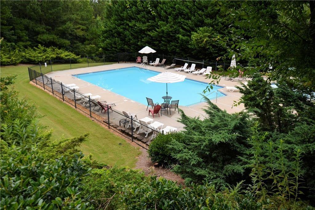321 Principal Meridian Drive