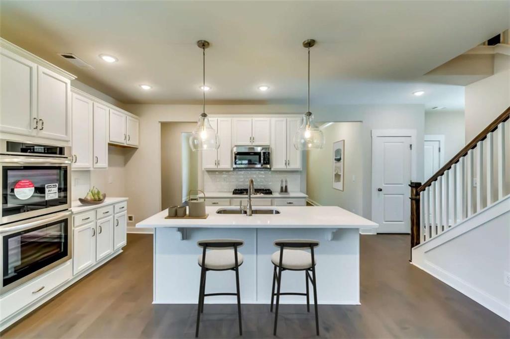 321 Principal Meridian Drive