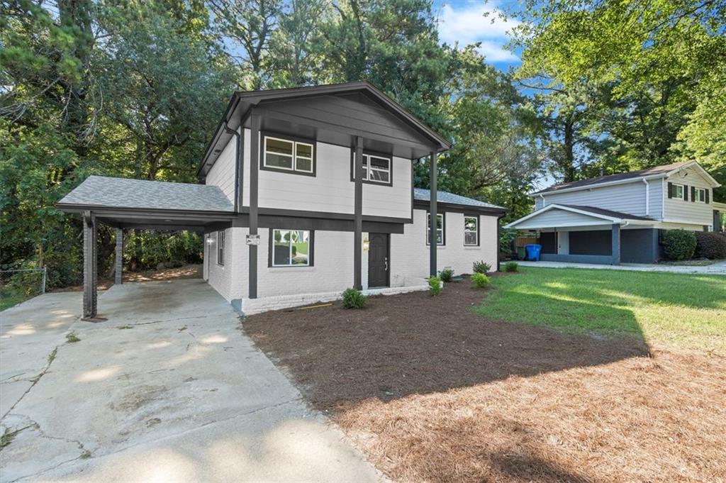 344 Woodstock Drive SW