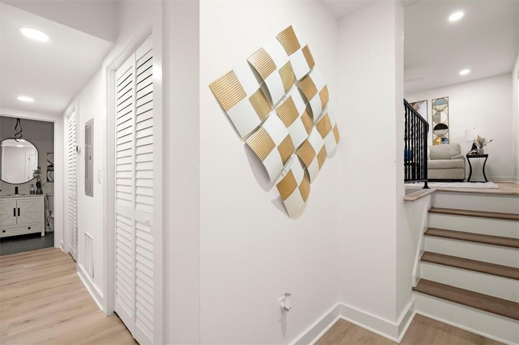 344 Woodstock Drive SW