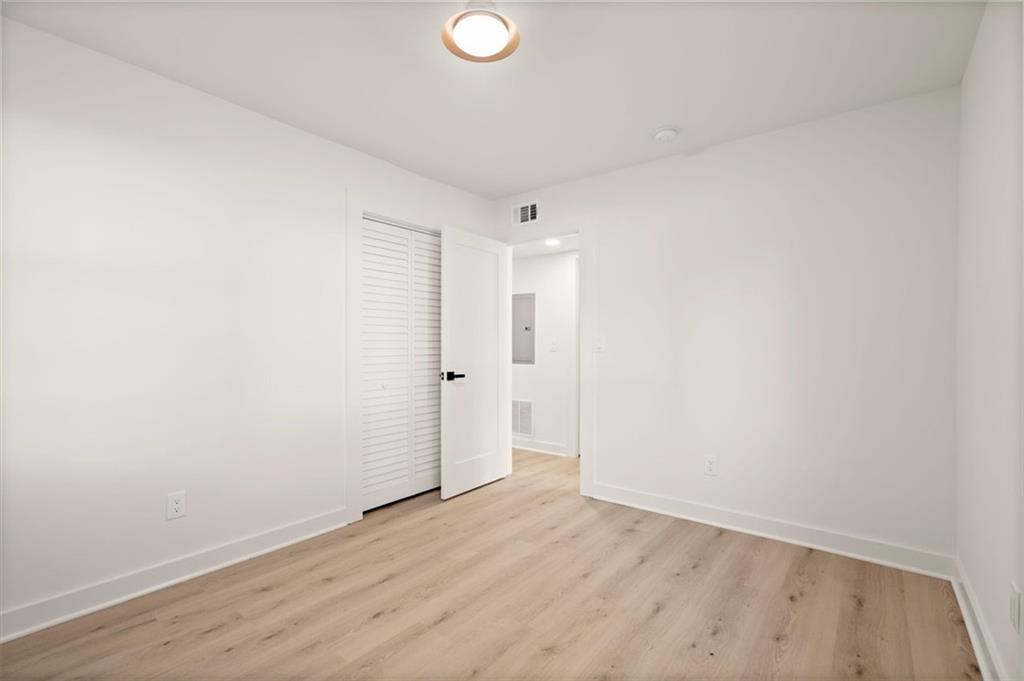 344 Woodstock Drive SW