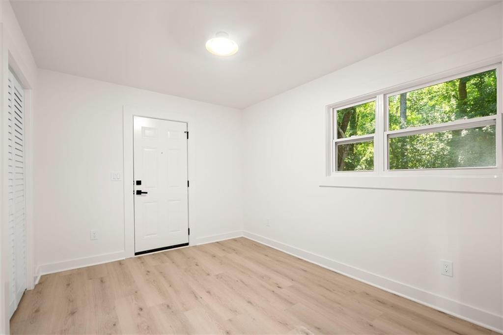 344 Woodstock Drive SW