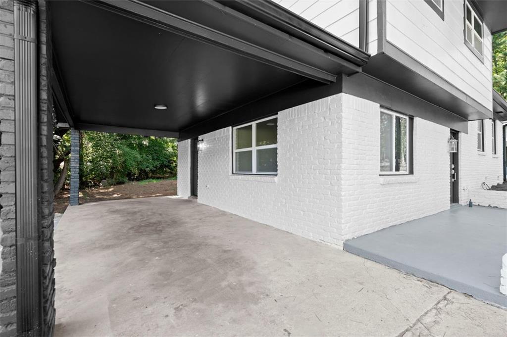 344 Woodstock Drive SW