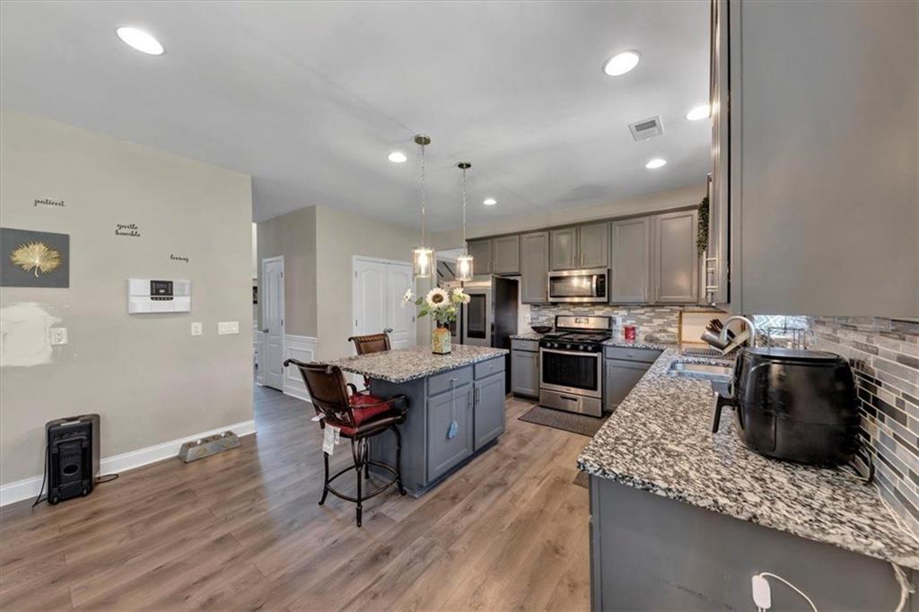 100 TAPESTRY Drive