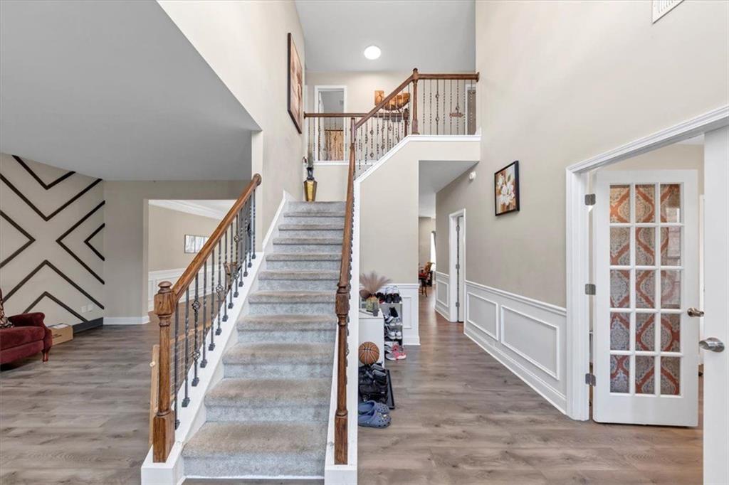 100 TAPESTRY Drive