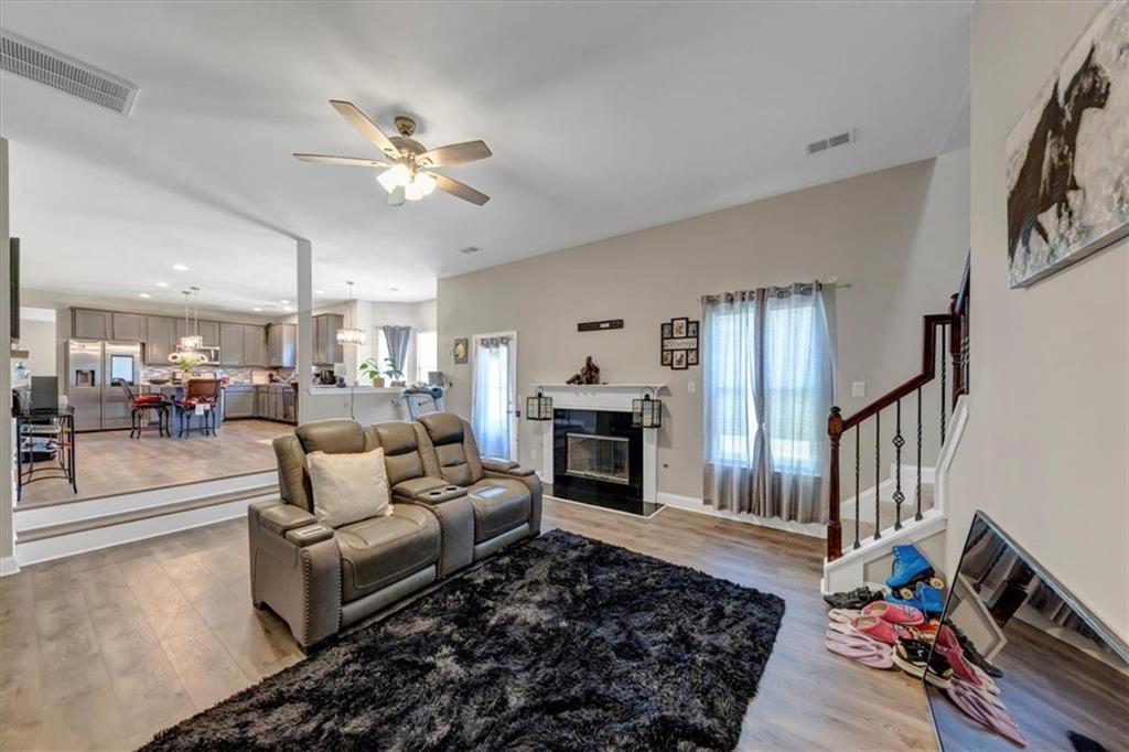 100 TAPESTRY Drive