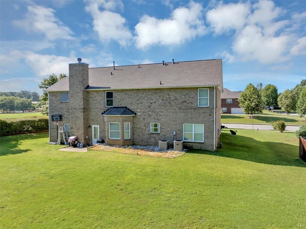 100 TAPESTRY Drive