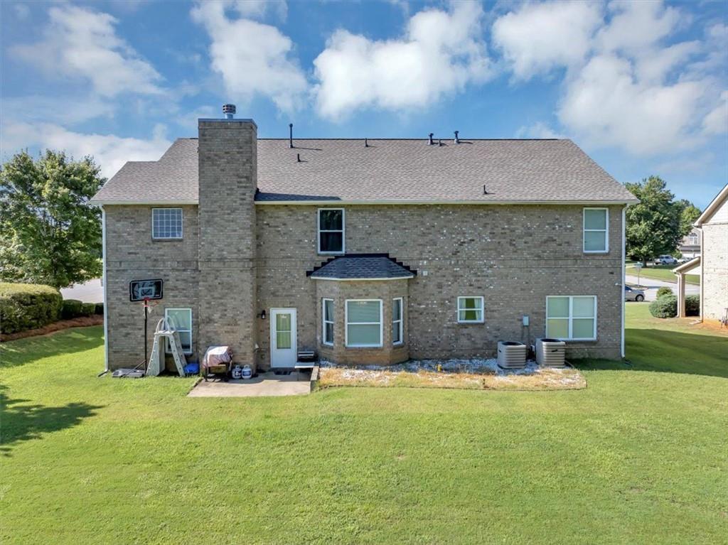 100 TAPESTRY Drive