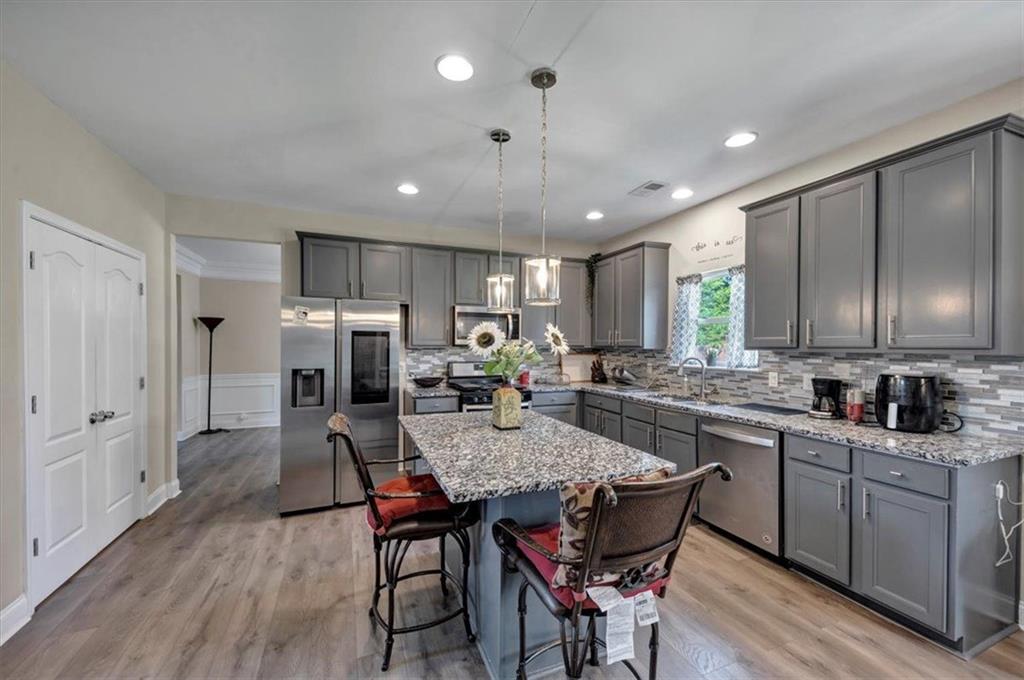 100 TAPESTRY Drive