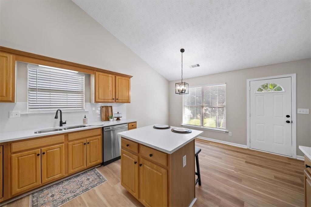 2703 Hillvale Cove Drive