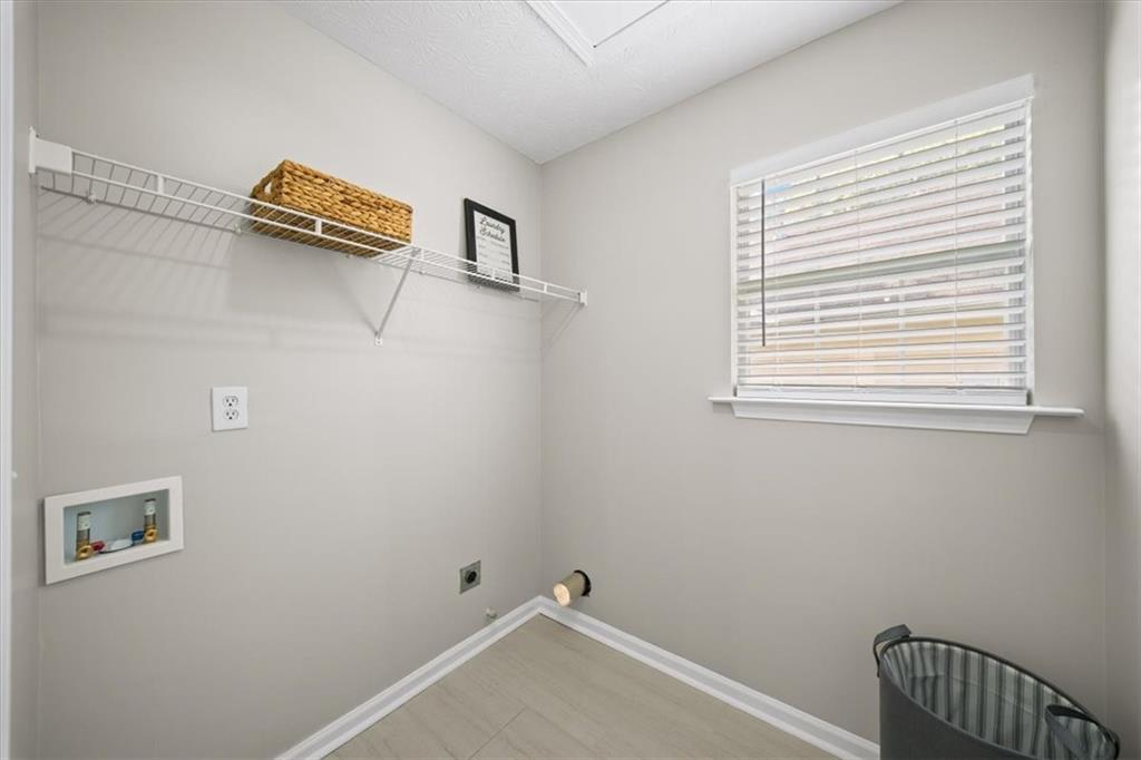 2703 Hillvale Cove Drive