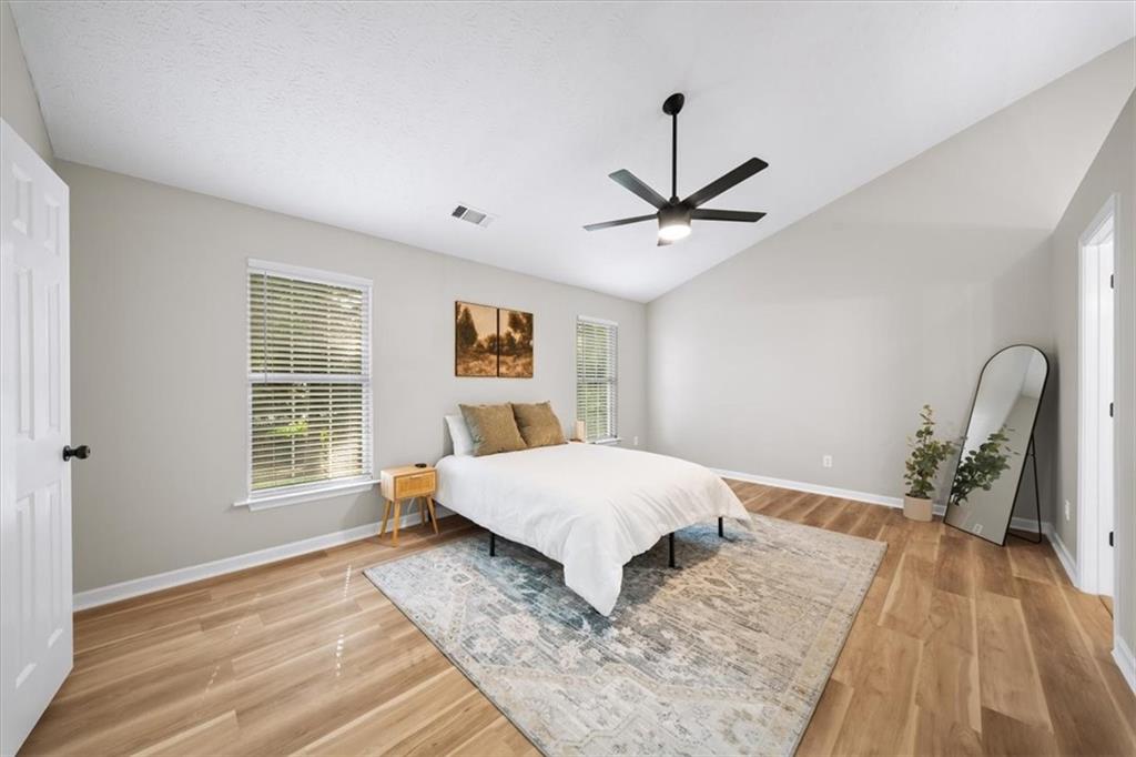 2703 Hillvale Cove Drive