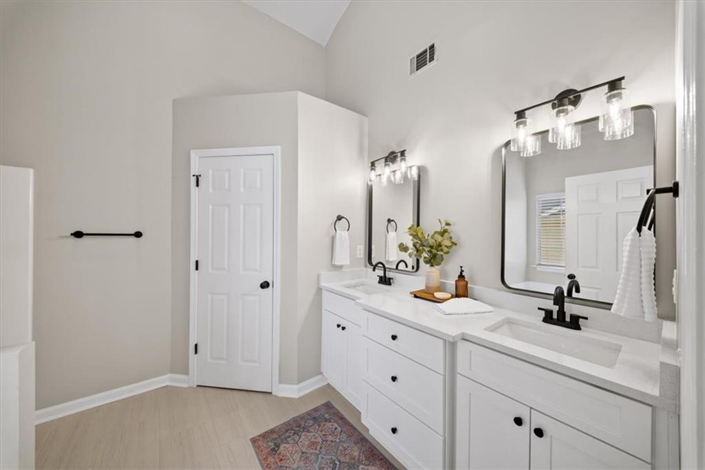 2703 Hillvale Cove Drive