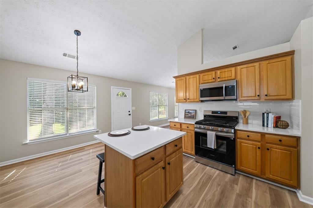 2703 Hillvale Cove Drive