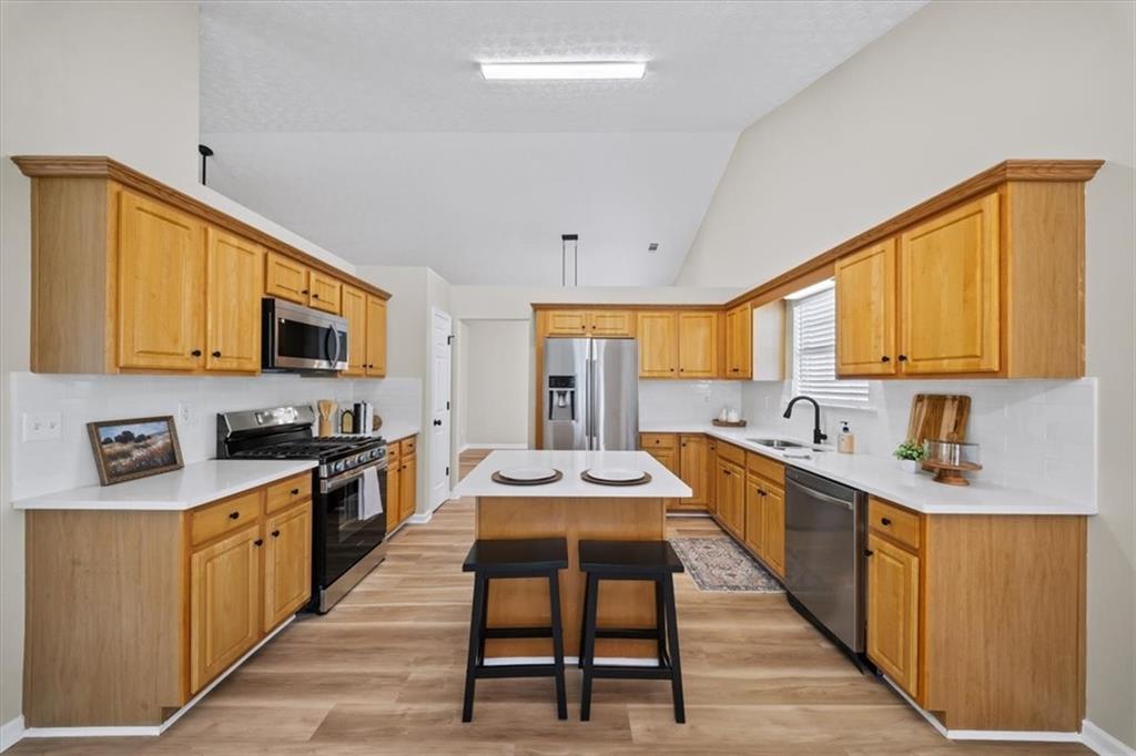 2703 Hillvale Cove Drive