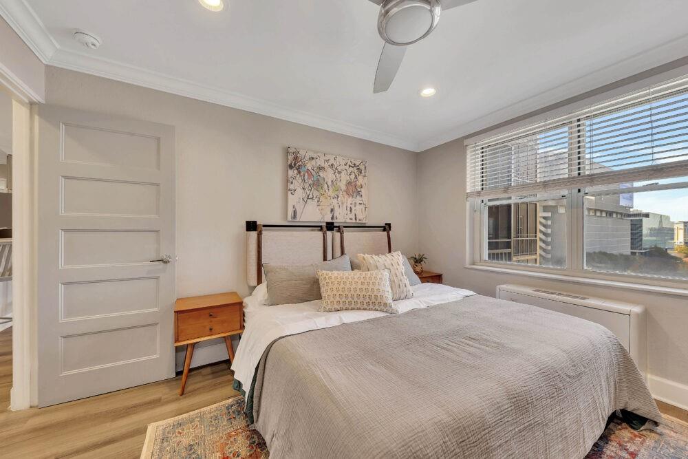 300 Peachtree Street NE Unit 6H
