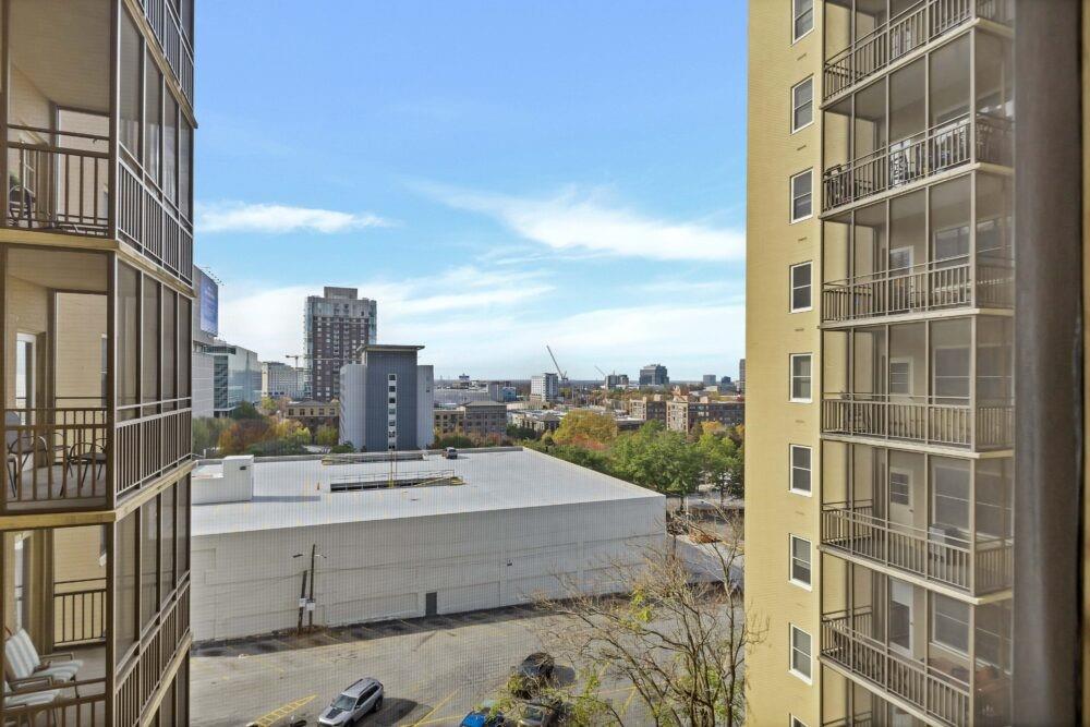 300 Peachtree Street NE Unit 6H