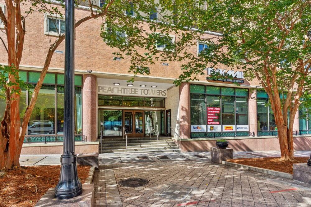 300 Peachtree Street NE Unit 6H