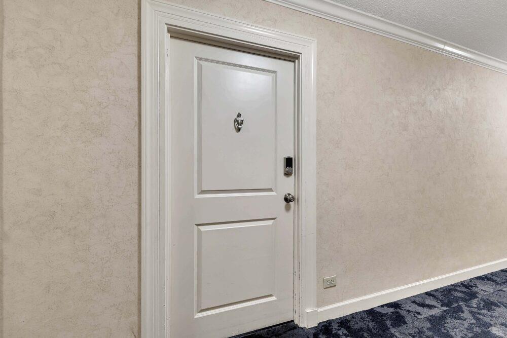 300 Peachtree Street NE Unit 6H