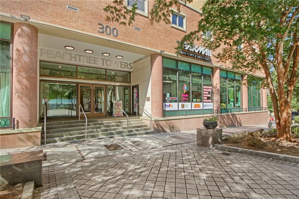 300 W Peachtree St 21 E W