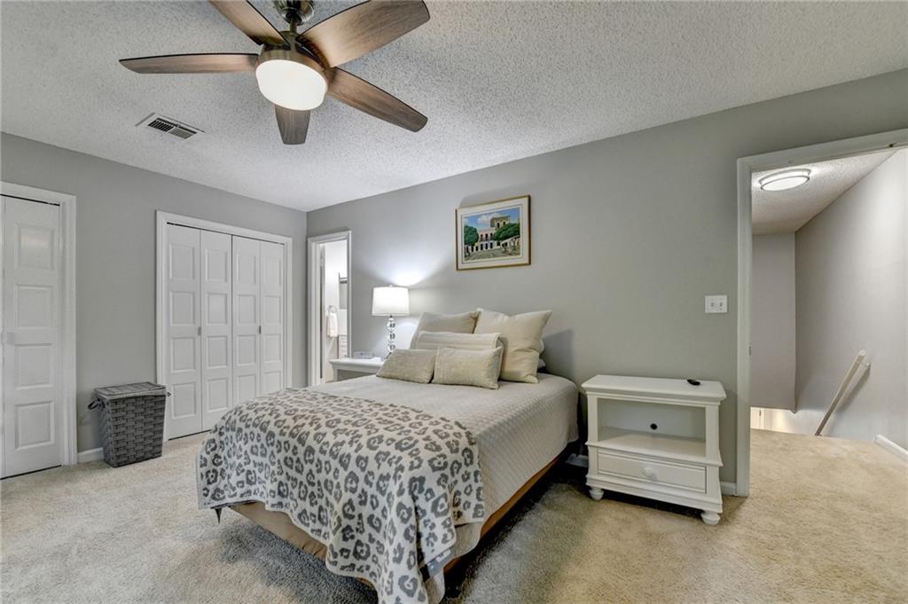 2475 Northlake Court NE
