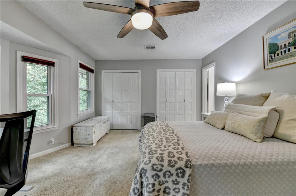 2475 Northlake Court NE