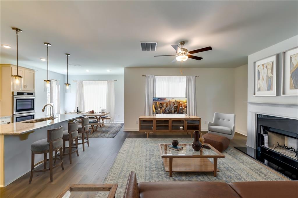 537 Principal Meridian Drive