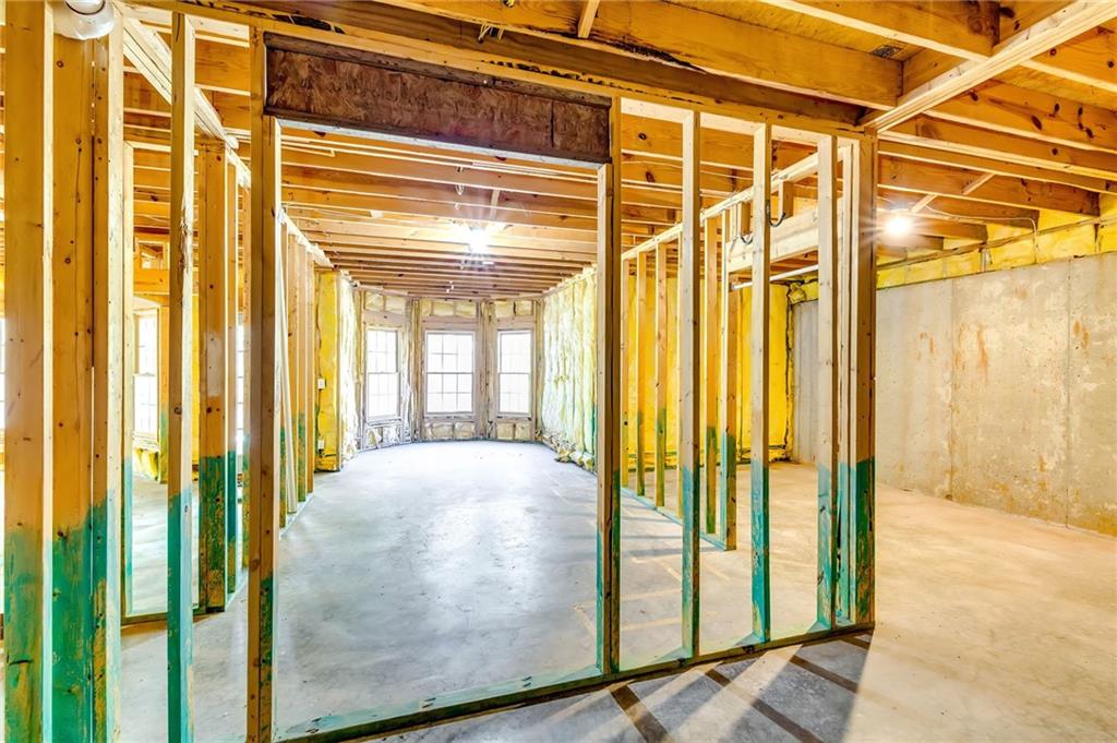 1761 Westminster Way