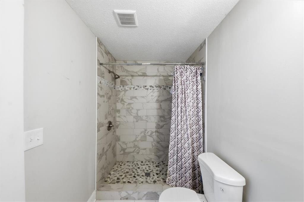 224 W Tinsley Street W