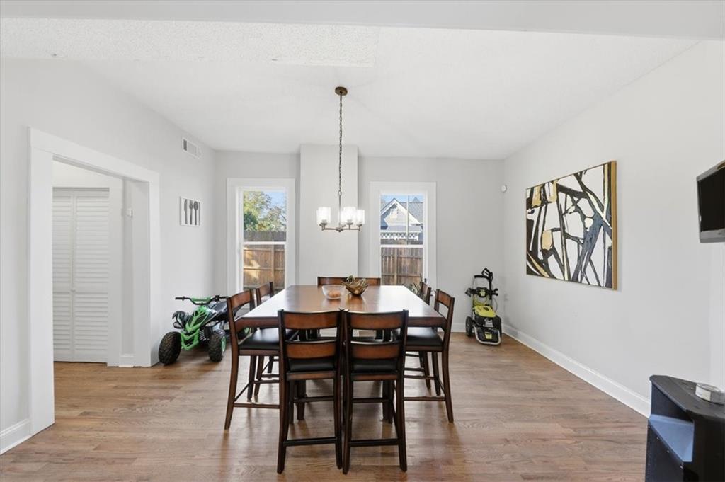 224 W Tinsley Street W